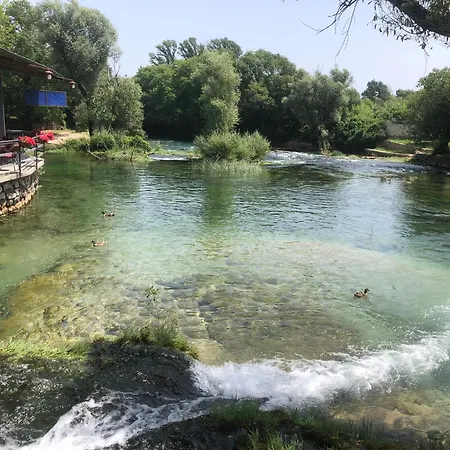 Riverside Bucine Vakantiehuis